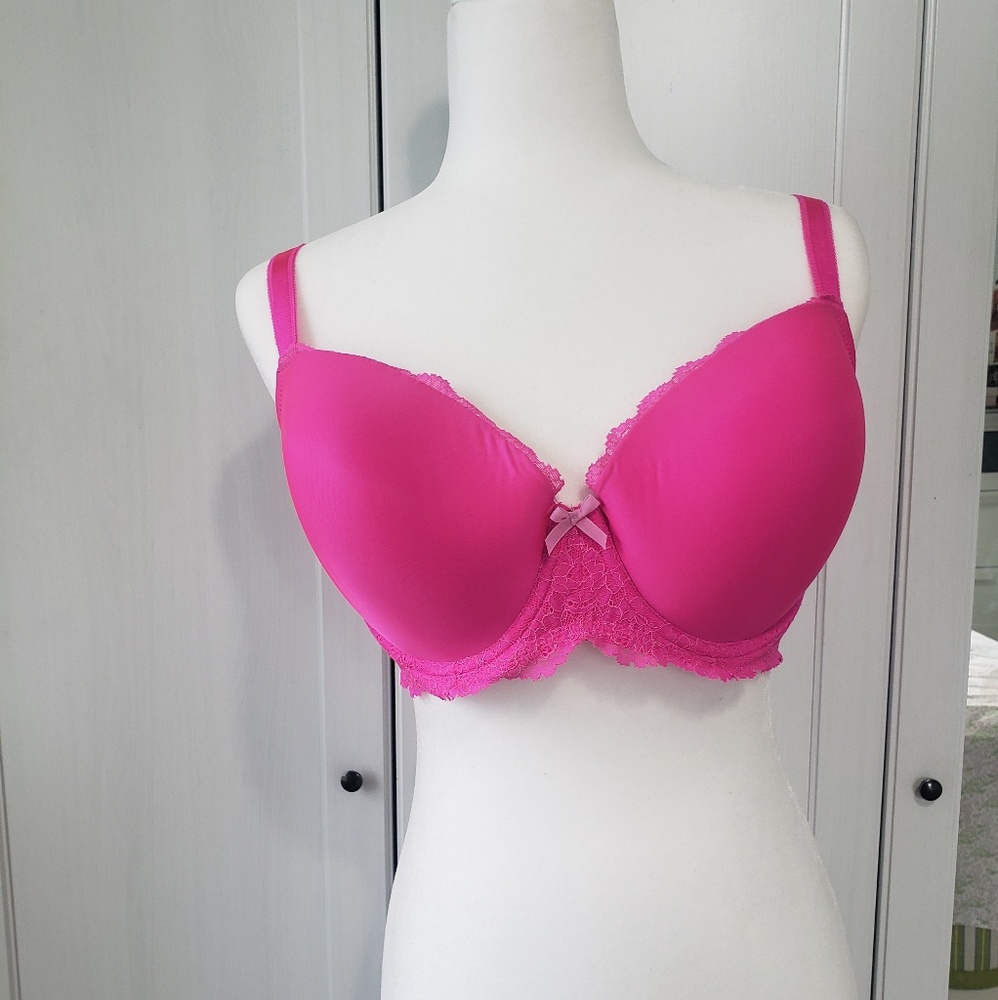 Victoria's Secret Pink Lightly Laced Bra